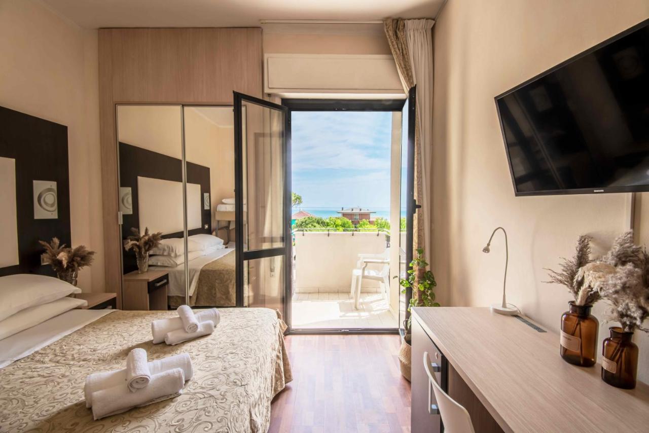 Hotel Baby Milano Marittima Exterior foto