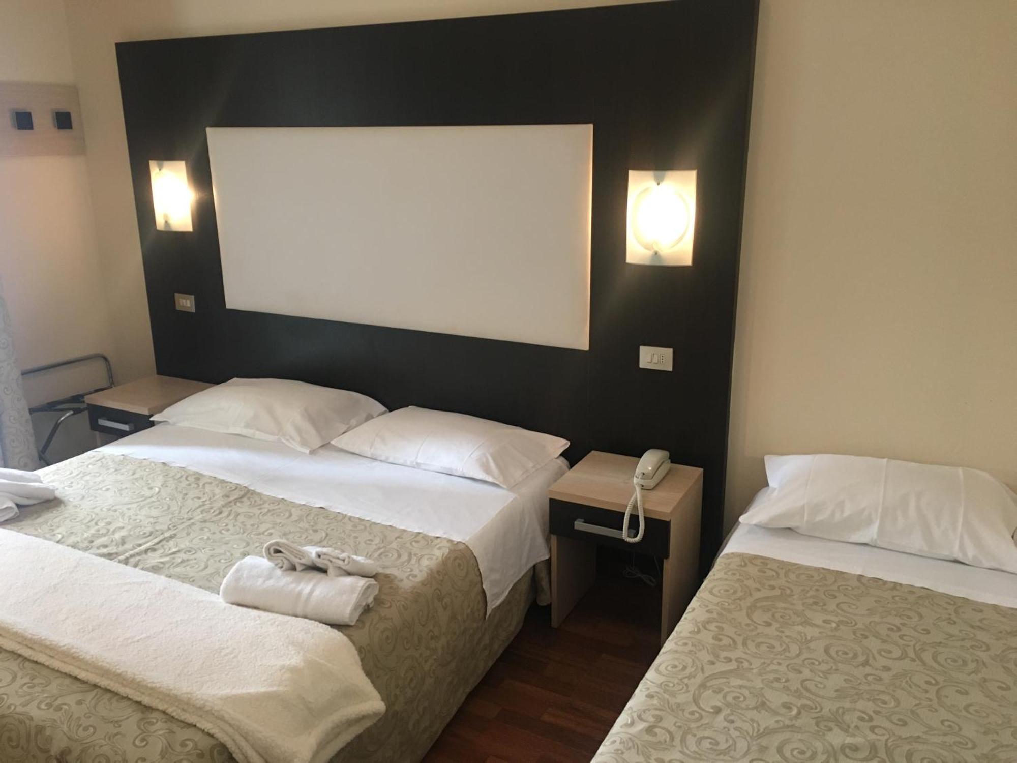 Hotel Baby Milano Marittima Exterior foto