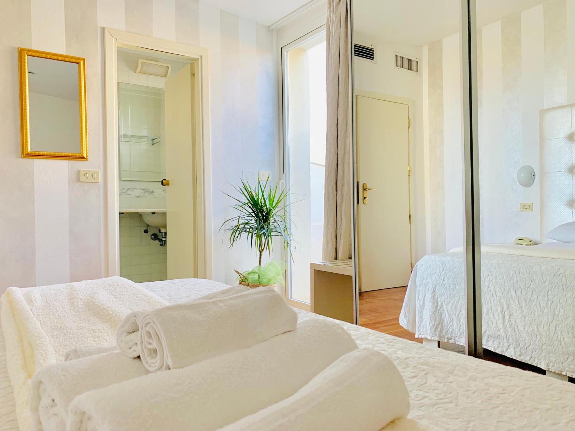 Hotel Baby Milano Marittima Exterior foto