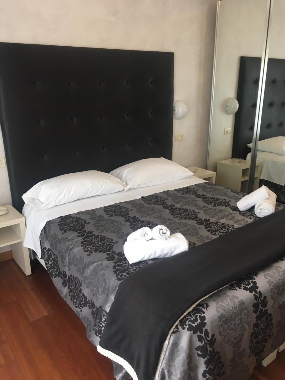 Hotel Baby Milano Marittima Exterior foto